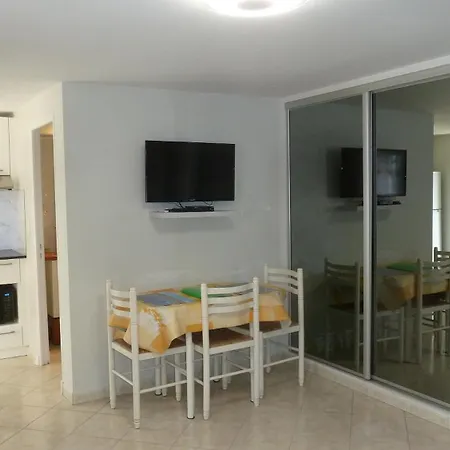 - L'esterel Apartment