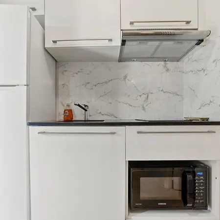 - L'esterel דירה