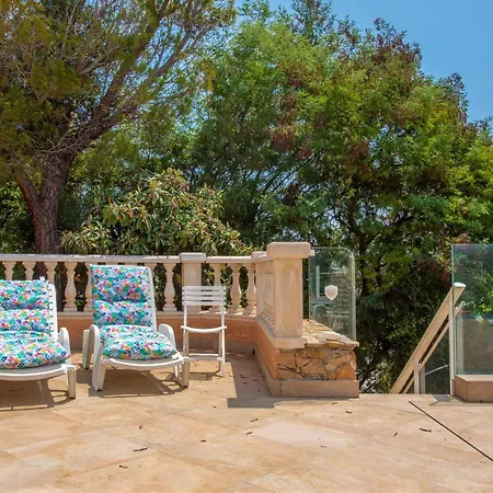 - L'esterel דירה