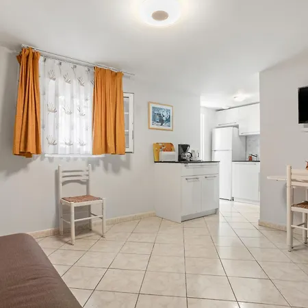 - L'esterel דירה